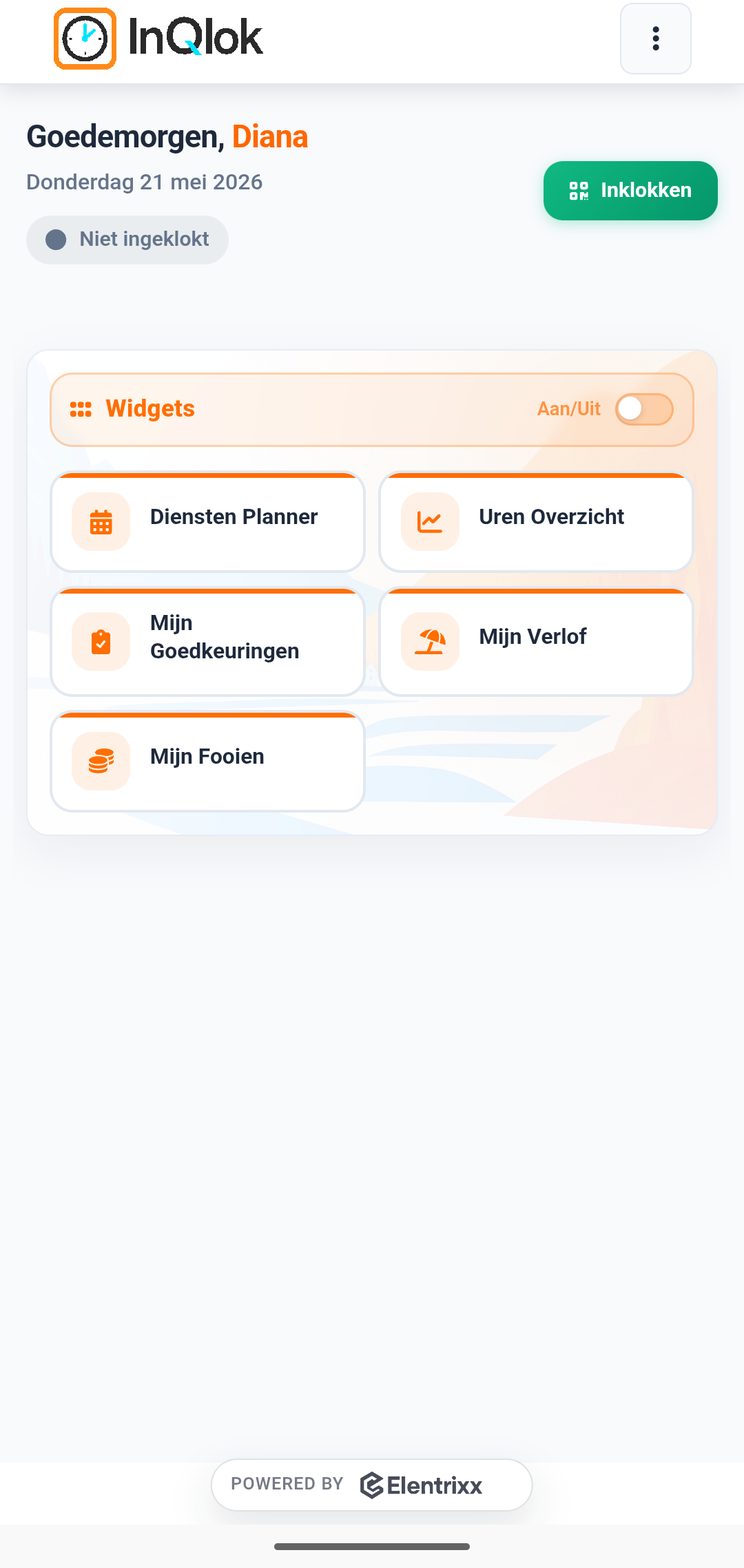 Startscherm van de medewerkers-app met klokstatus en widgets